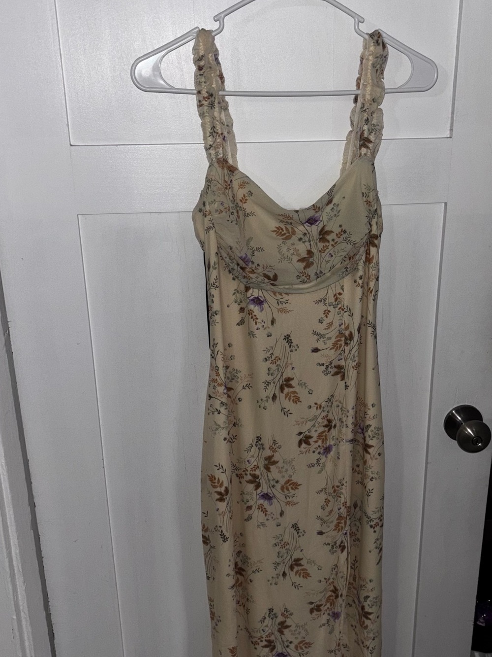 Forever 21 Cream Floral Midi Mesh Dress with Lavender Accents NWOT Size M